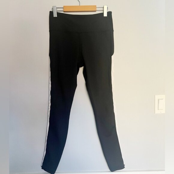 ZYIA Pants - Zyia Active White Leopard Strip Light N Tight Hi Rise 28” Legging